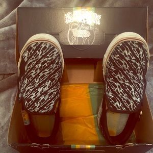 L.A.M.B Woman’s Royal Elastics Slip Ons